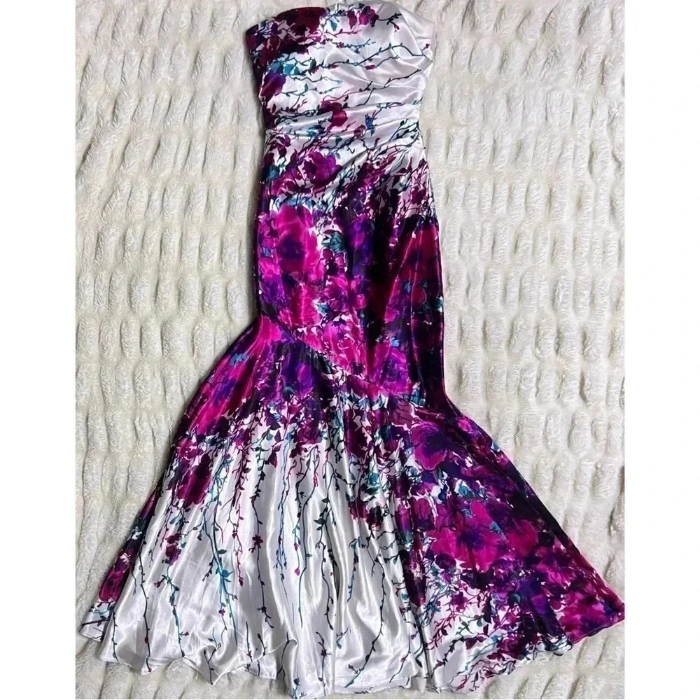 LA FEMME Women’s Gorgeous Floral Gown - Picture 5 of 12